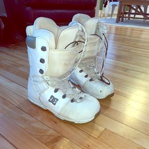 DC snowboard boots size 10 men’s